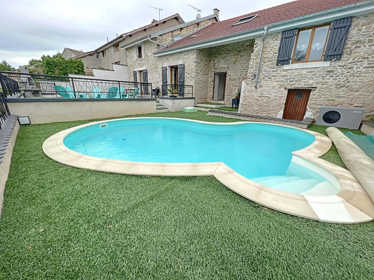 Maison Chaleureuse Avec Piscine Mazirot